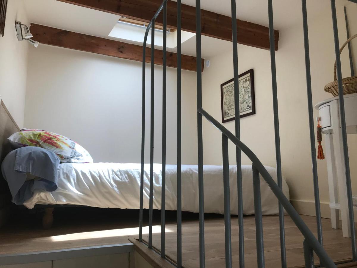 Simone'S Tiny House Apartment มงต์เปอลิเยร์ ภายนอก รูปภาพ